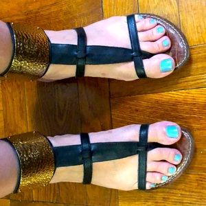 Sam Edelman Gladiator sandals - size 8 1/2M, black with gold